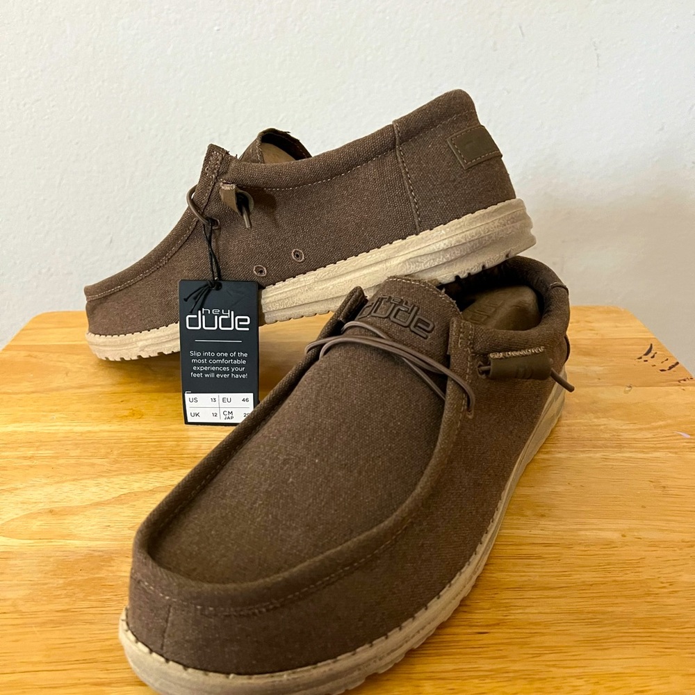 Hey Dude Mens shoes size 13